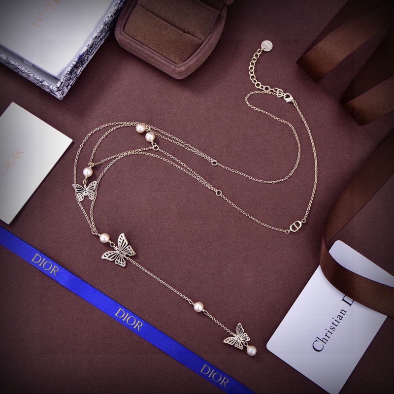 chr1st1an D10r necklaces